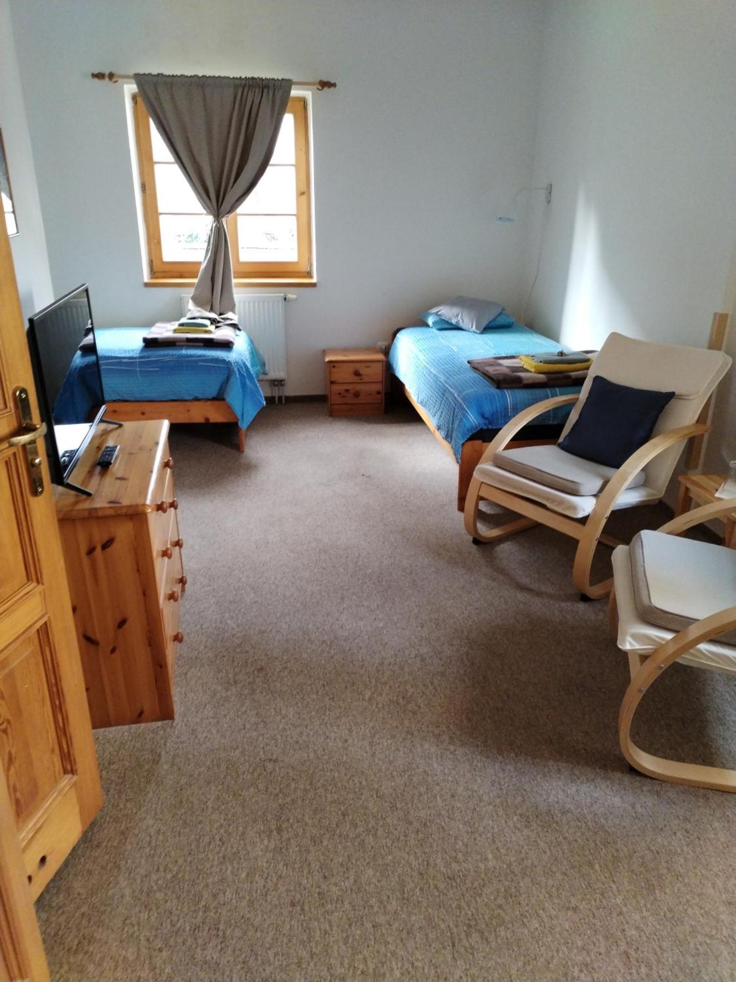 Hotel U Zvonu Кутна-Гора Экстерьер фото