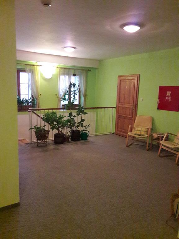 Hotel U Zvonu Кутна-Гора Экстерьер фото